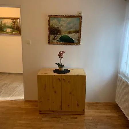 Apartament Bastya *