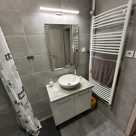 Bastya Apartament *