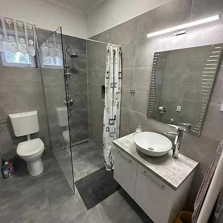 Apartament Bastya *